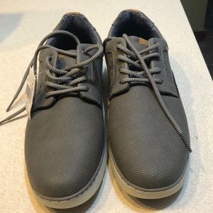 NWT Falls Creek Casual Walking Shoes
